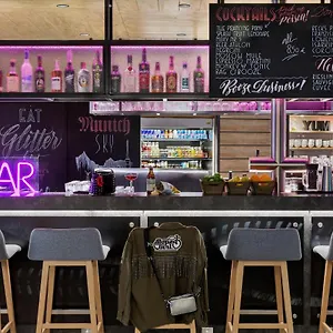 https://moxy-munich-ostbahnhof.getmunichhotels.com
