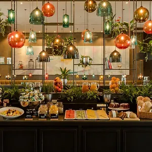 https://motel-one-koln-neumarkt.topcolognehotels.com