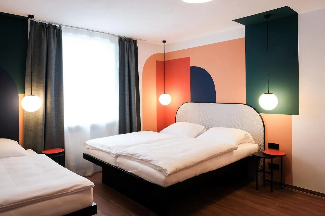 ***  The Dot | 24/7 Checkin Hotel Munich Germany