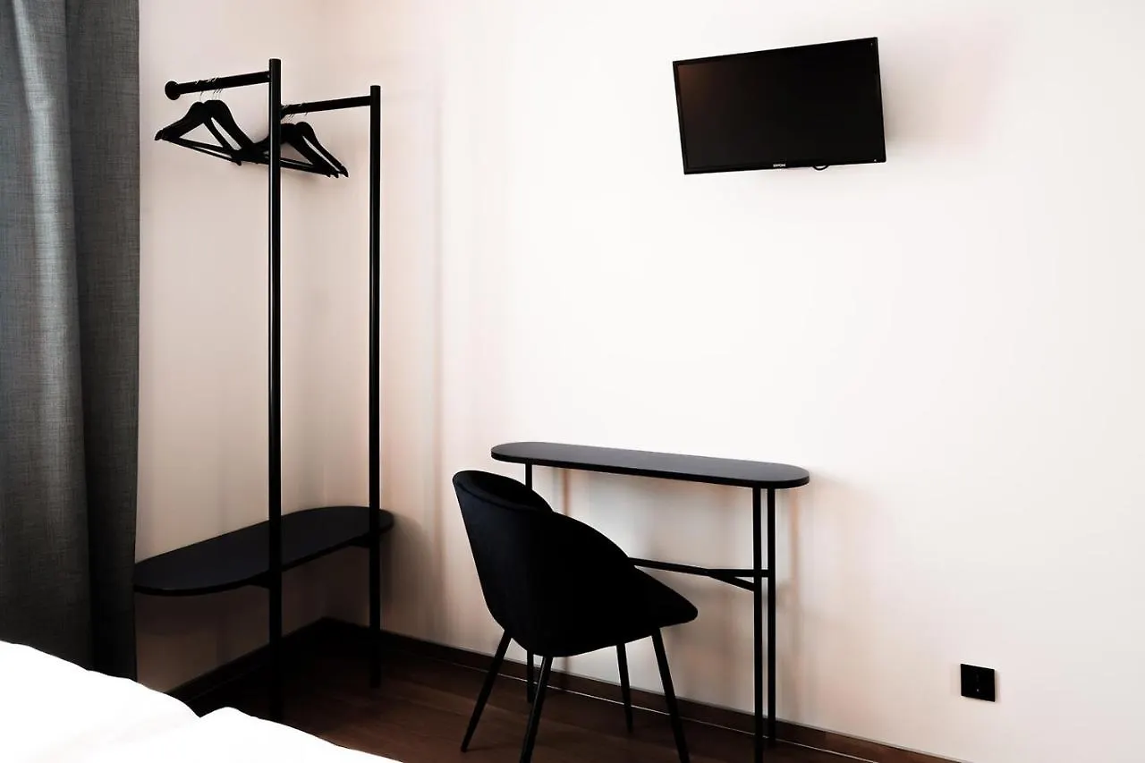 The Dot | 24/7 Checkin Hotel Munich